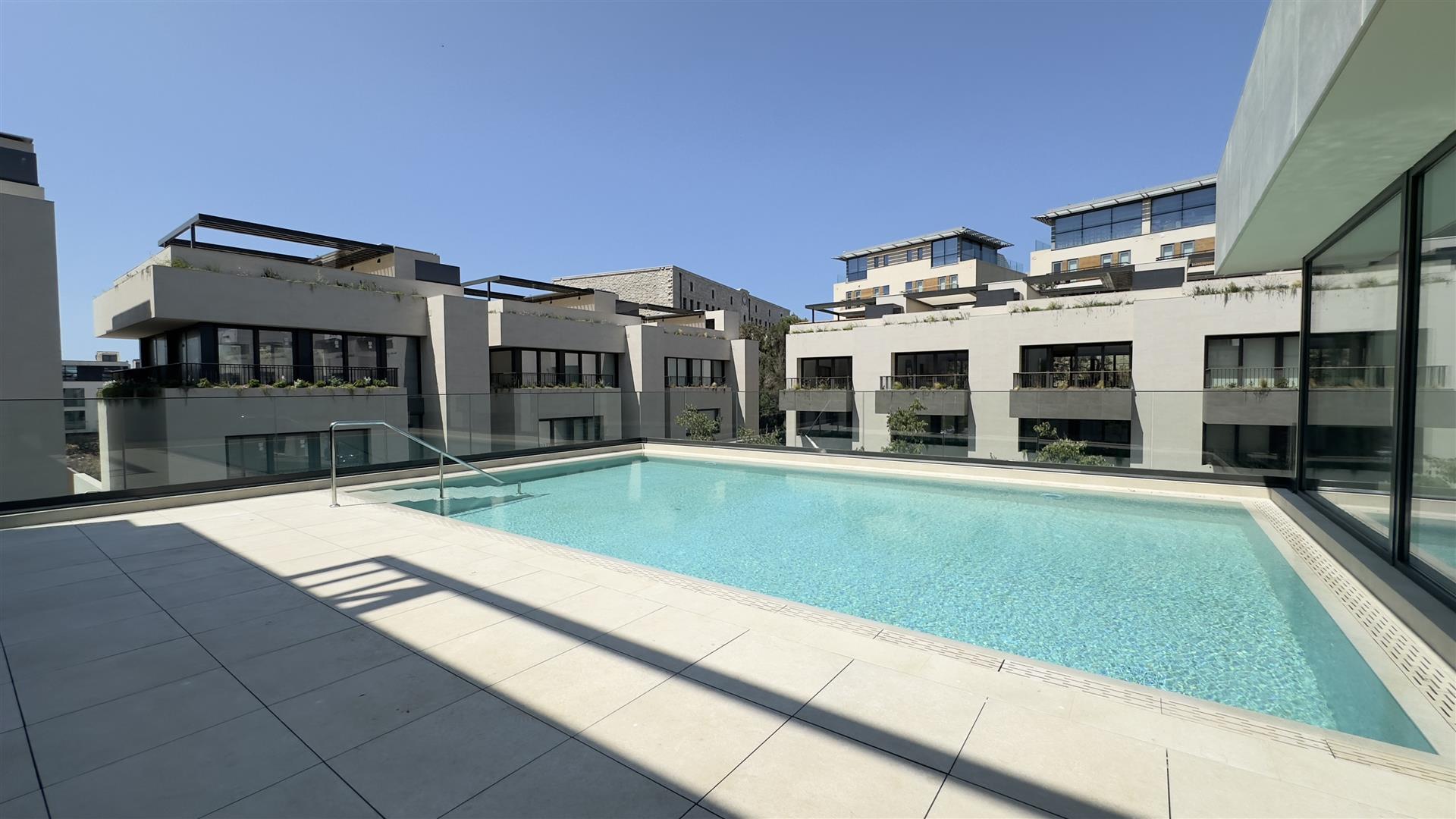 Image of House - 5 Bedrooms - 6 Bathrooms for Sale in North Gorge-Gibraltar, Image 12